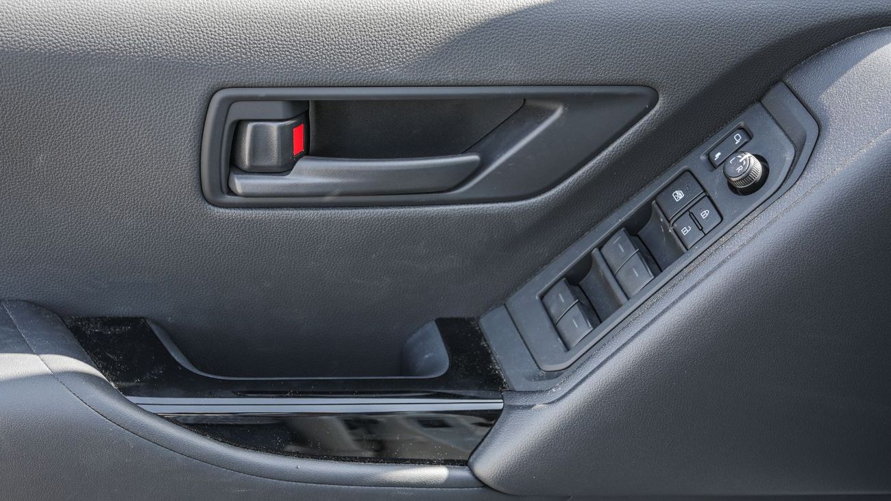 Toyota Land Cruiser 2025 Toyota Land Cruiser GXR 4.0L AT Petrol (White-Black)