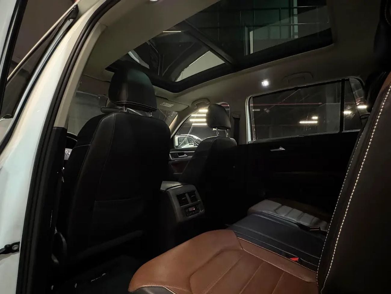 فولكس واجن تيرامونت AGENCY WARRANTY | 7 SEATER | V6 | R LINE | 1900AED / MONTH