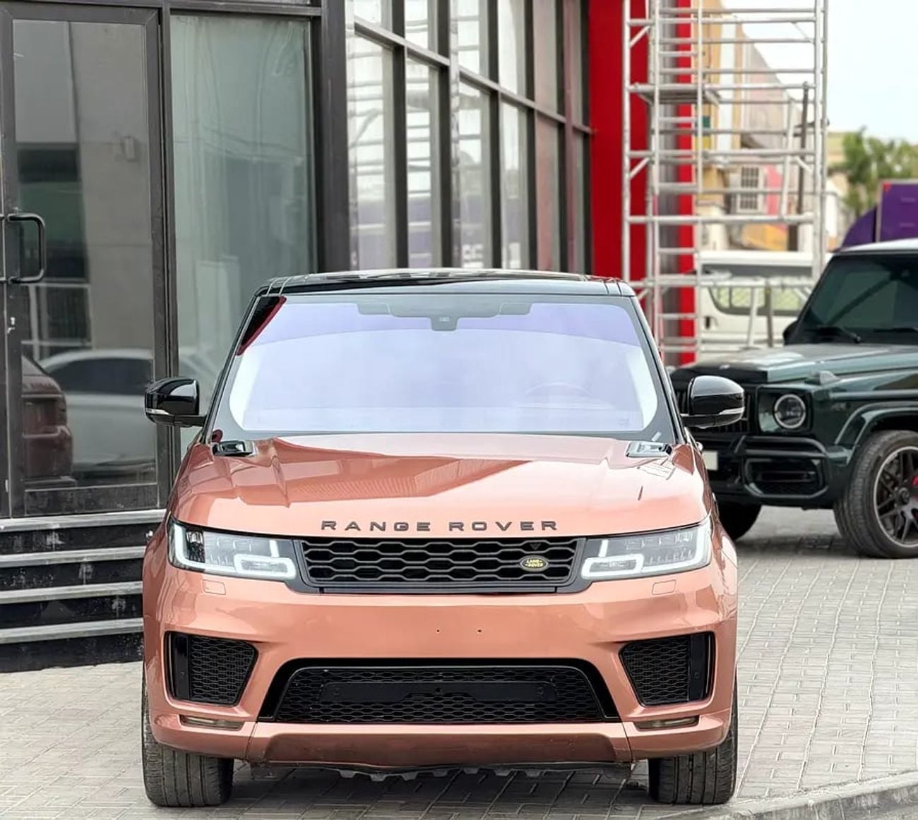 لاند روفر رينج روفر سبورت HSE Dynamic 5.0L MORYA JESWANI CARS FOR USED AUTOMOBILE TRADING CO.L.L.C