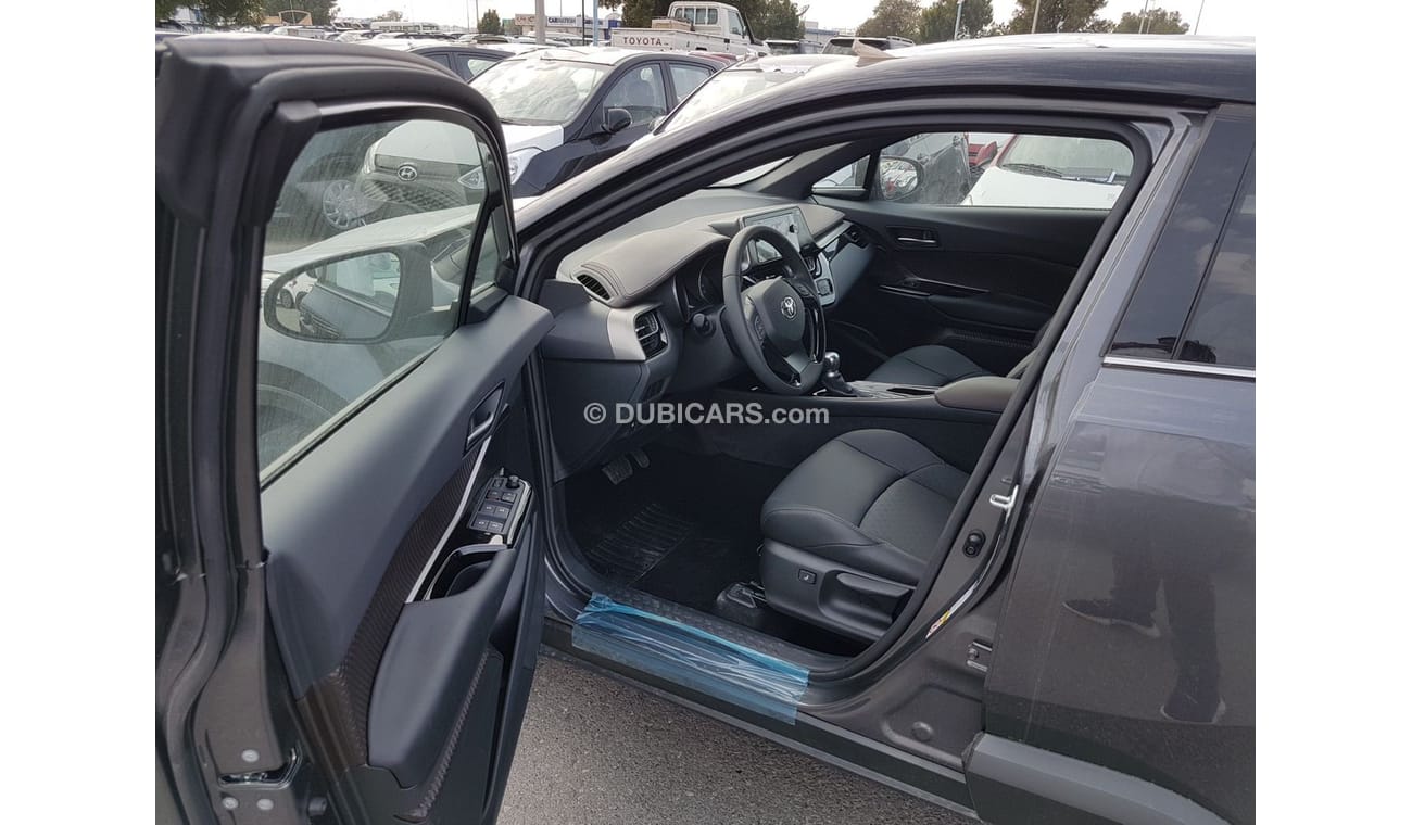 تويوتا CHR 1.6L 2020 MODEL TURBO ENGINE FULL OPTION WITH LEATHER SEATS AUTO TRANSMISSION ONLY FOR EXPORT