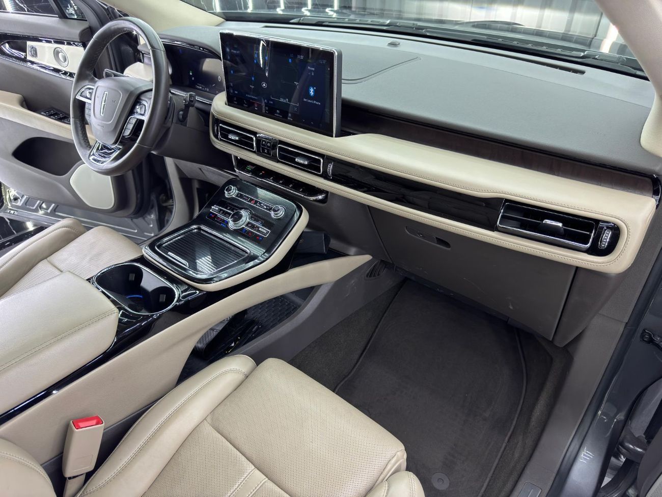 Lincoln Nautilus Reserve 2.7L 2022 Lincoln Nautilus, March 2028 Lincoln Warranty + Service Pack, GCC