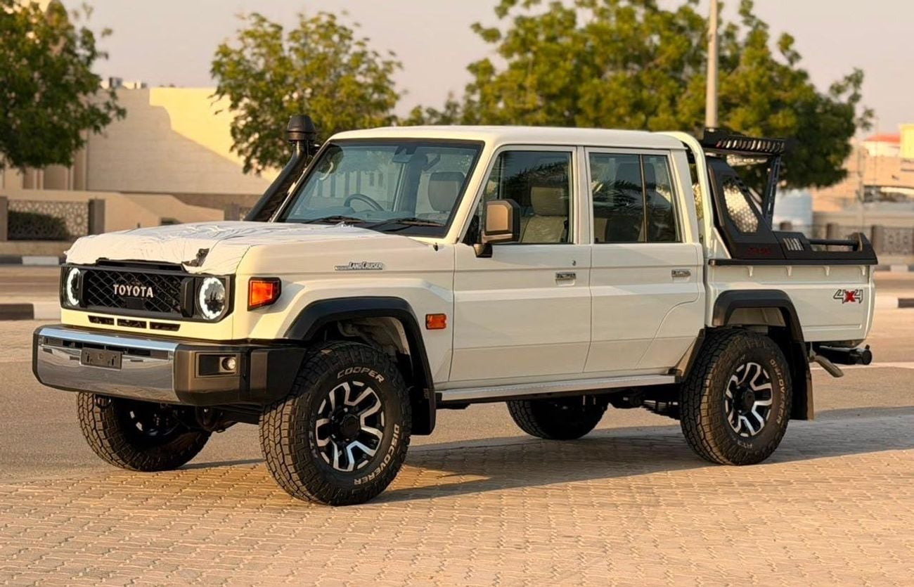 تويوتا لاند كروزر بيك آب Brand New L Pickup Australian Specs Diesel engine Right hand Drive Manual Gear