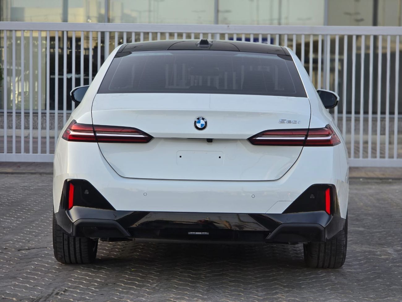 BMW 520i BMW 520i 2025 korean//BODY KIT M POWER // ORGINAL PAINT // ACCIDENT FREE // PERFECT CONDITION