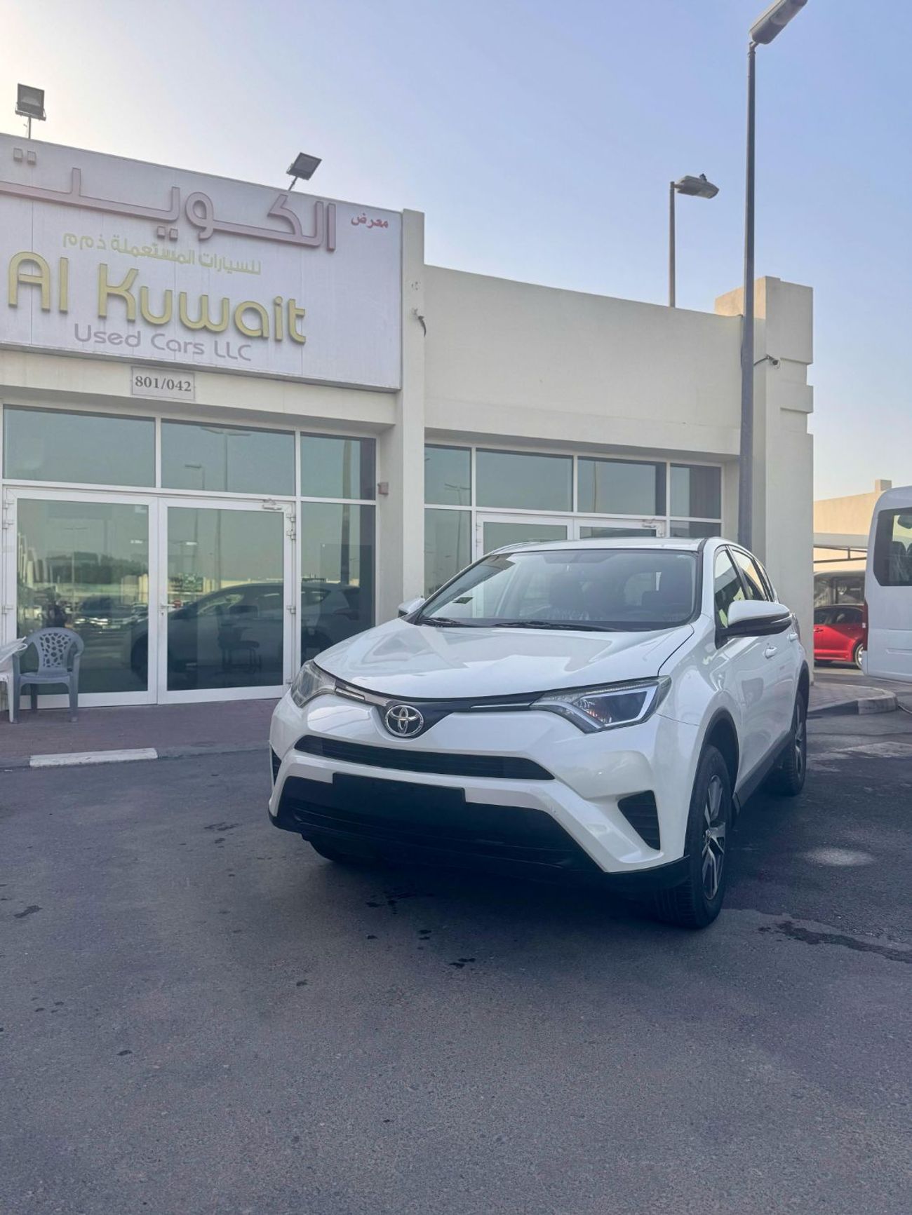 تويوتا راف ٤ 2.5L (2WD) EX