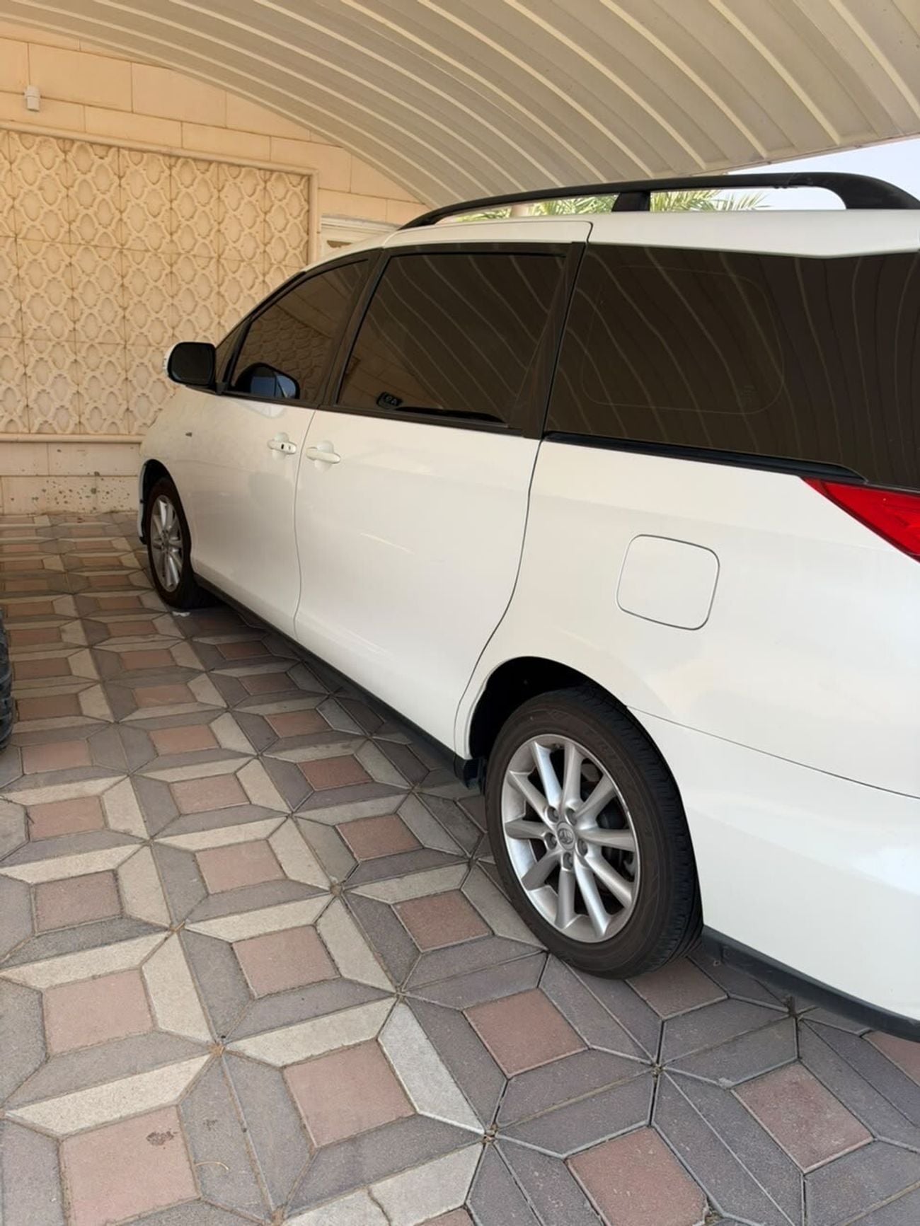 Toyota Previa SE