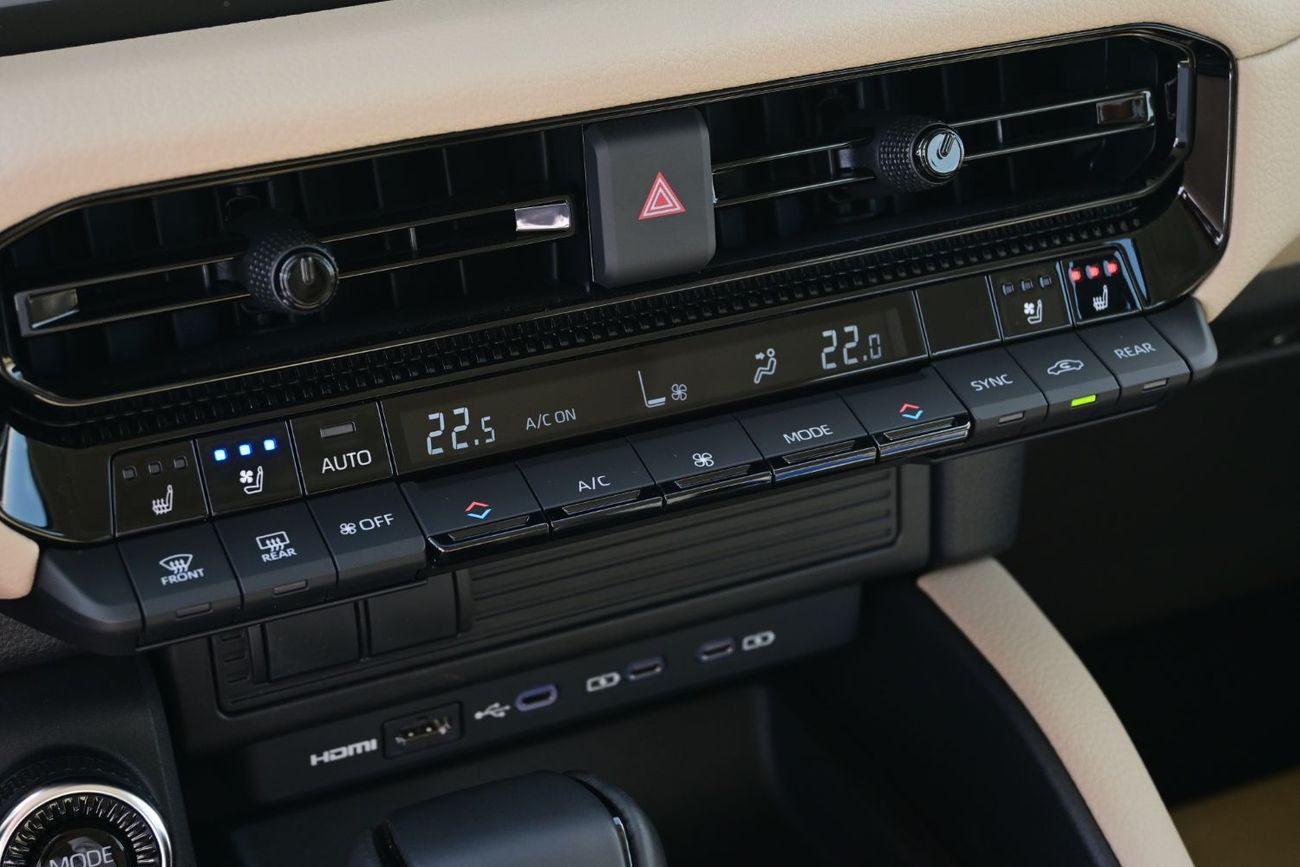 تويوتا برادو Toyota Land Cruiser Prado 2.4L Turbo, 4WD, Color White Model 2025