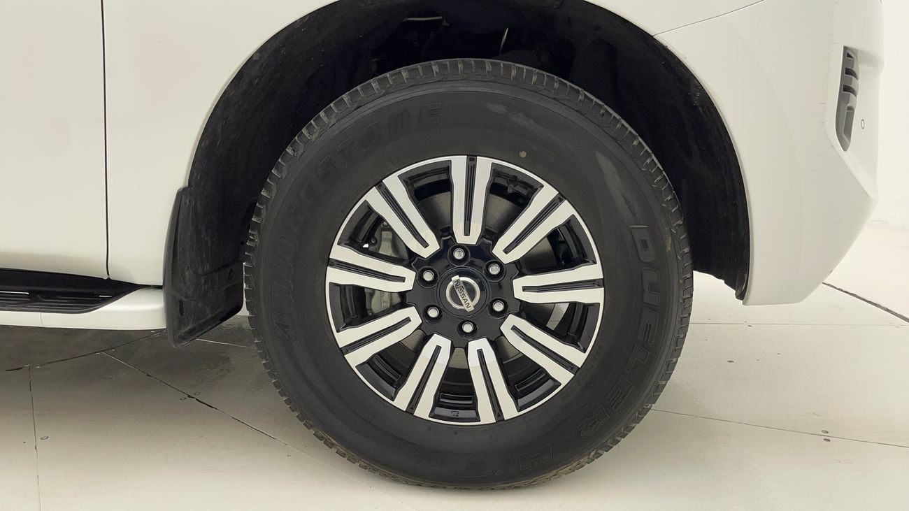 نيسان باترول LE T2 5.6 | بدون دفعة مقدمة | اختبار قيادة مجاني للمنزل