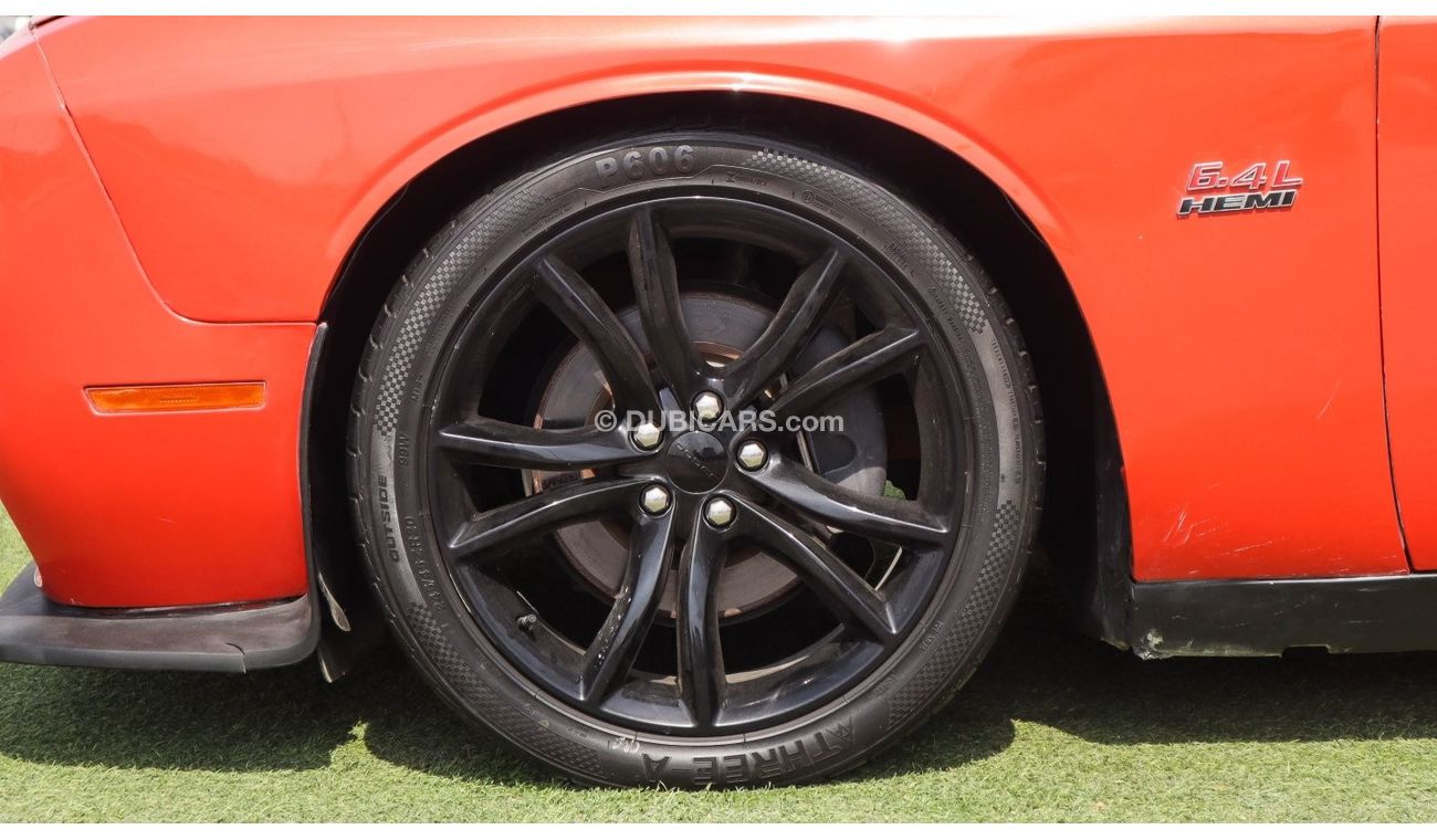 Used Dodge Challenger Body kit SRT 2016 for sale in Dubai 460717