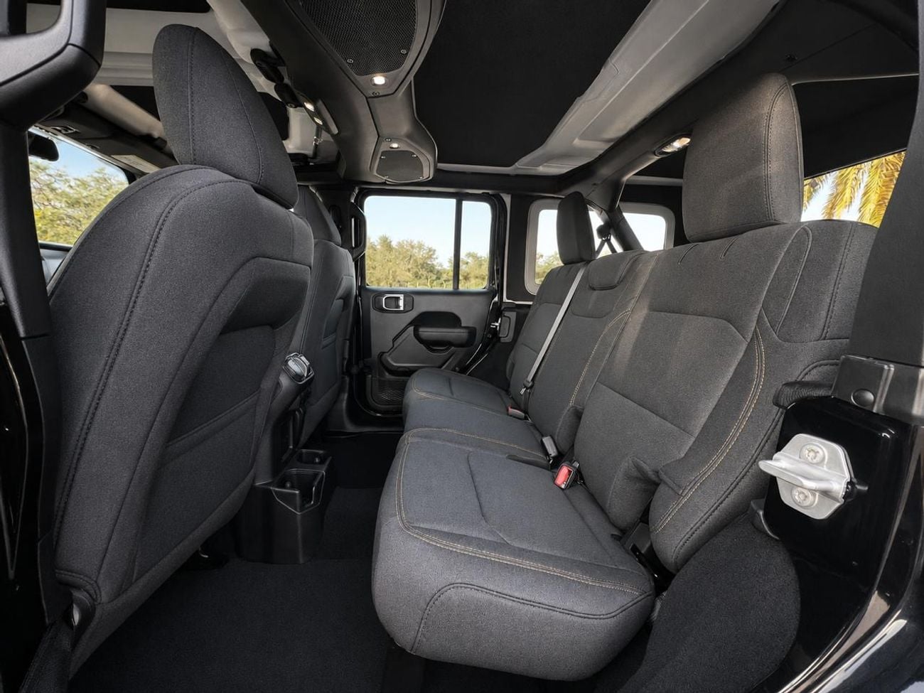 Jeep Wrangler Unlimited SPORT 2.0L A/T