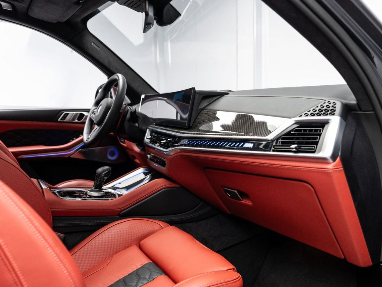 بي أم دبليو X5 M BUY NOW, PAY 2027 | THE BLACKLINE STANDARD | October 2030 BMW Warranty + Service Contract, GCC