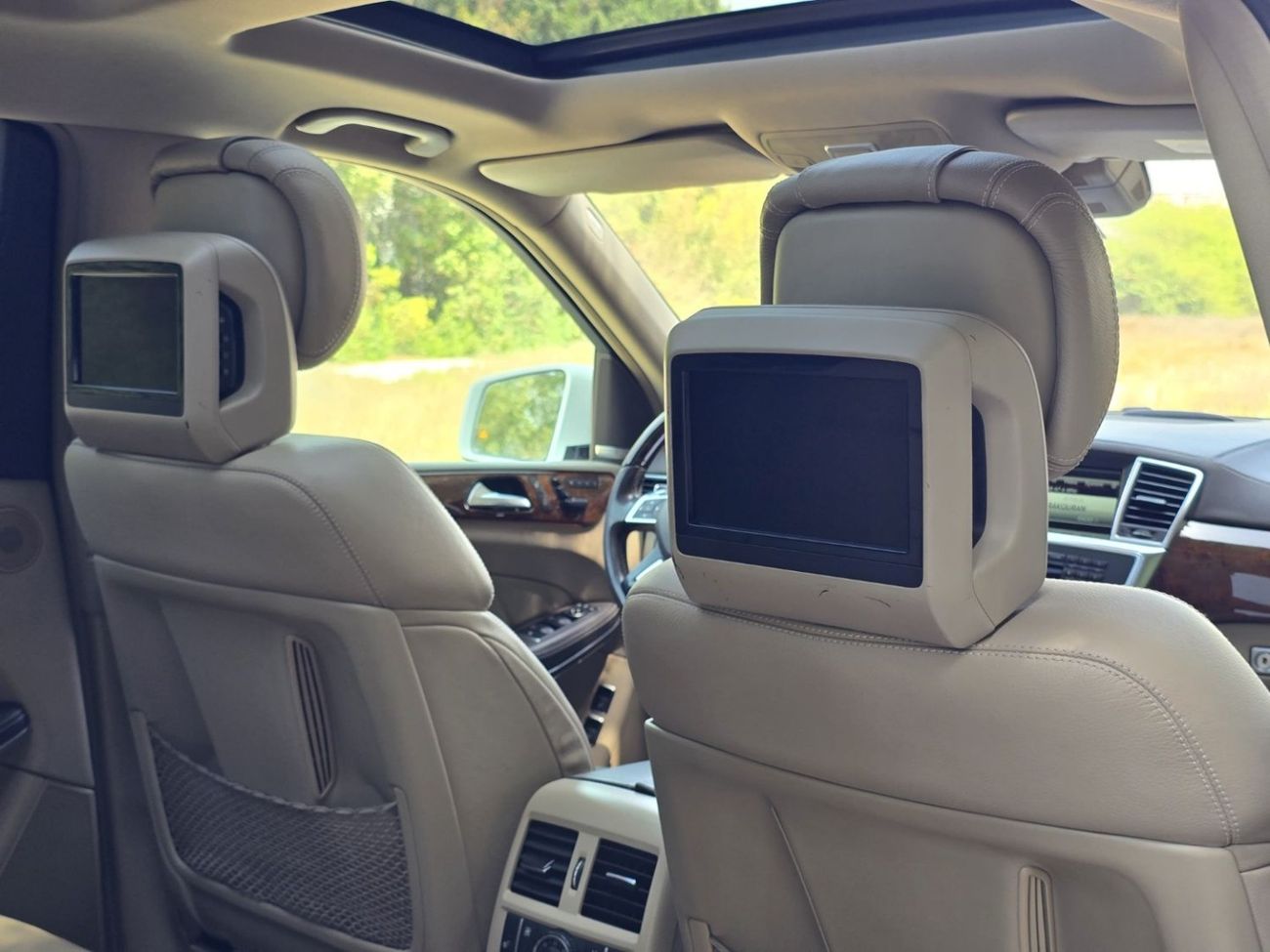 Mercedes-Benz GL 500 Std 4.7L MERCEDES GL-500 2014 GCC // FULL OPITION // ACCIDENT FREE // PERFECT CONDITION