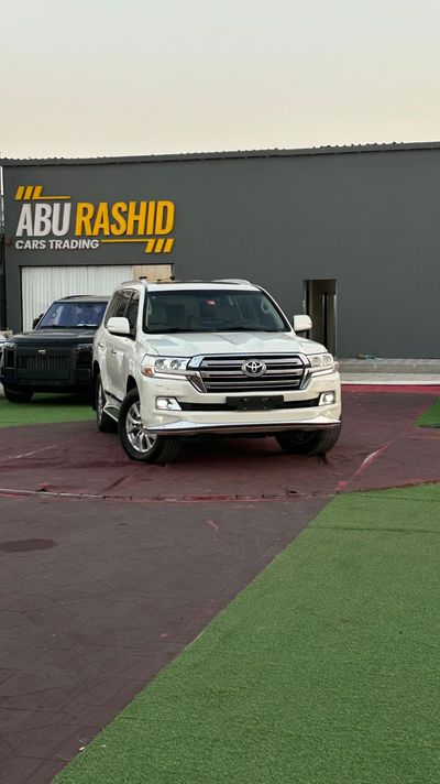 تويوتا لاند كروزر GXR 4.6L