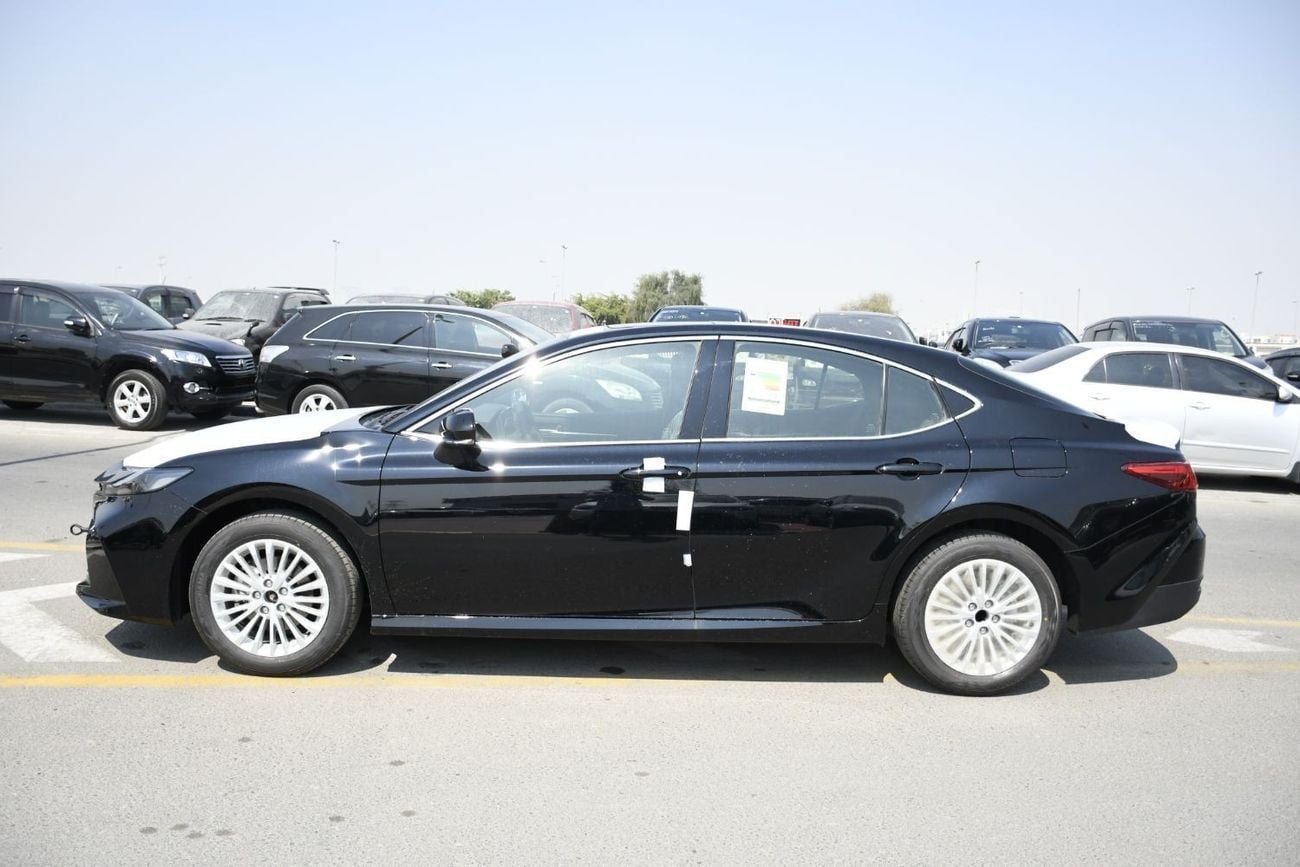 تويوتا كامري LE 2.5L PETROL ( Ready Stock )