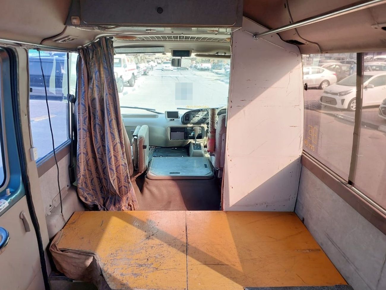 Toyota Coaster TOYOTA COASTER BUS 1997 RHD 4.1 L DIESEL AUTOMATIC (PM04890)