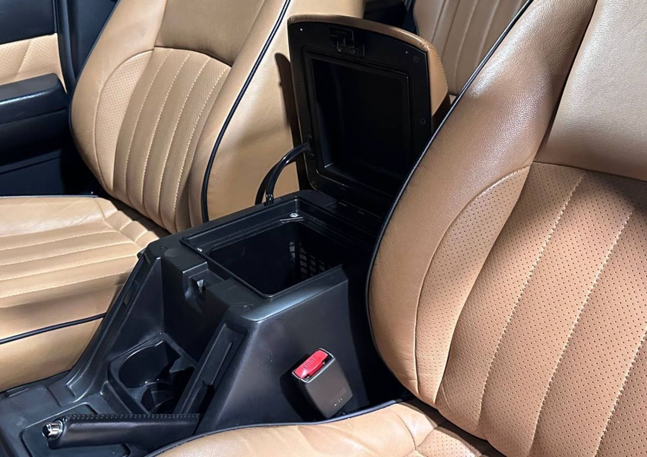 Nissan Patrol Safari Super Safari 4.8L A/T