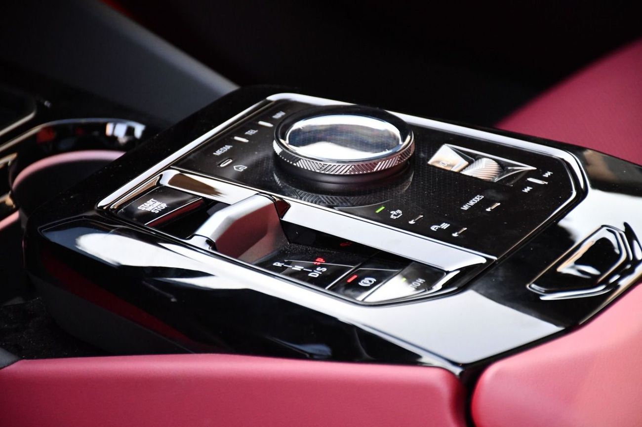 بي أم دبليو 520i BMW 520i Luxury gcc 2026