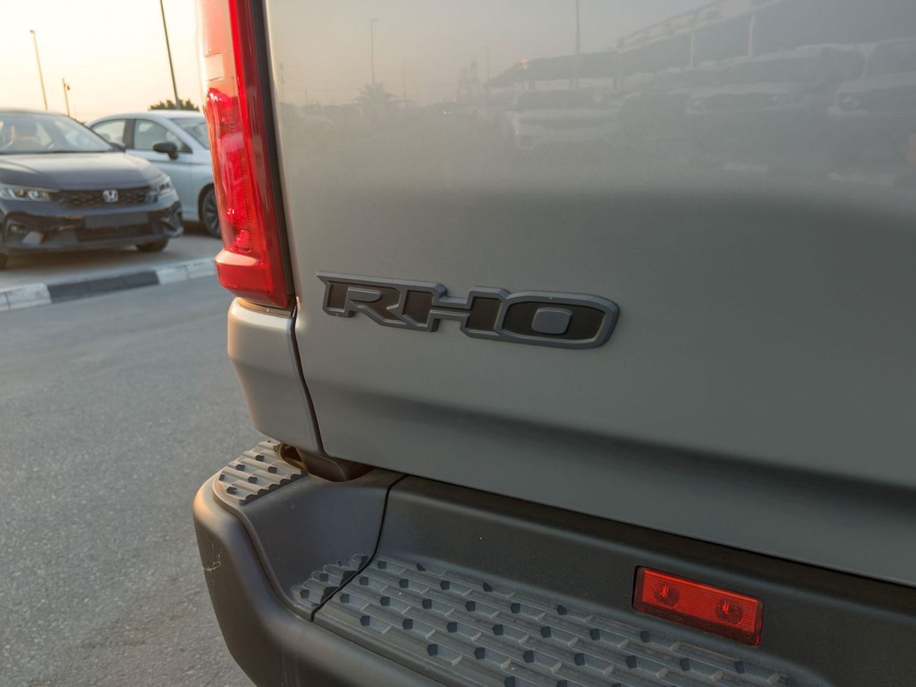 رام 1500 EXPORT PRICE - RAM RHO 3.0L TT HO - Silver (FULL OPTION)