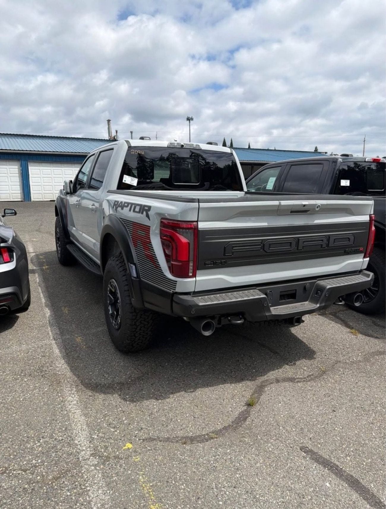 Ford F-150 RAPTOR R CREW Price with delivery