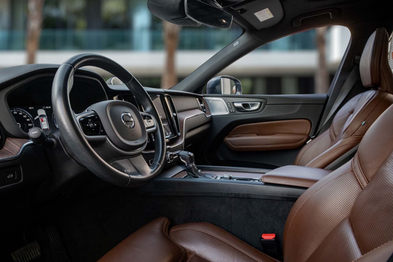 Volvo XC60 XC60 T5 Inscription | 1,959 P.M | 0% Downpayment | Perfect Condition!