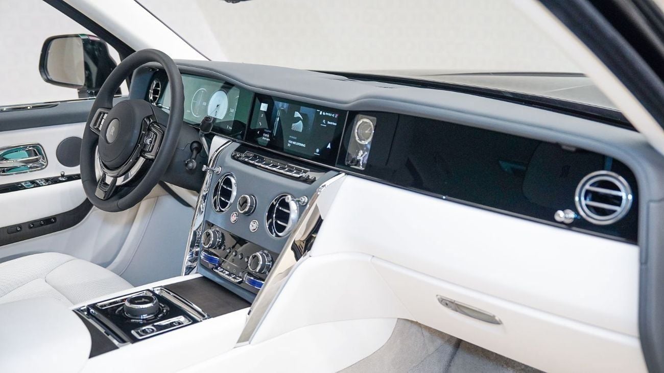 Rolls-Royce Cullinan | AED 29,319 PM | Up to 3 Years Warranty