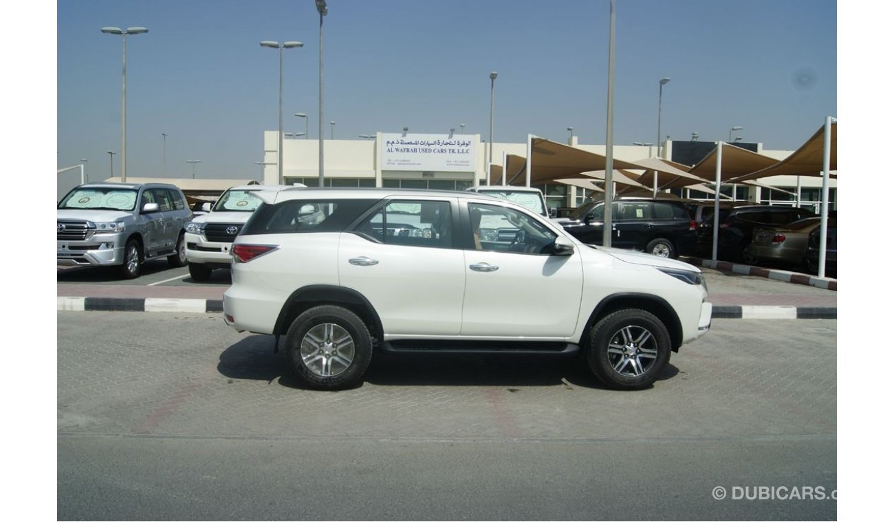 تويوتا فورتونر 2.7L Petrol 4WD STD G Auto (For Export Only)