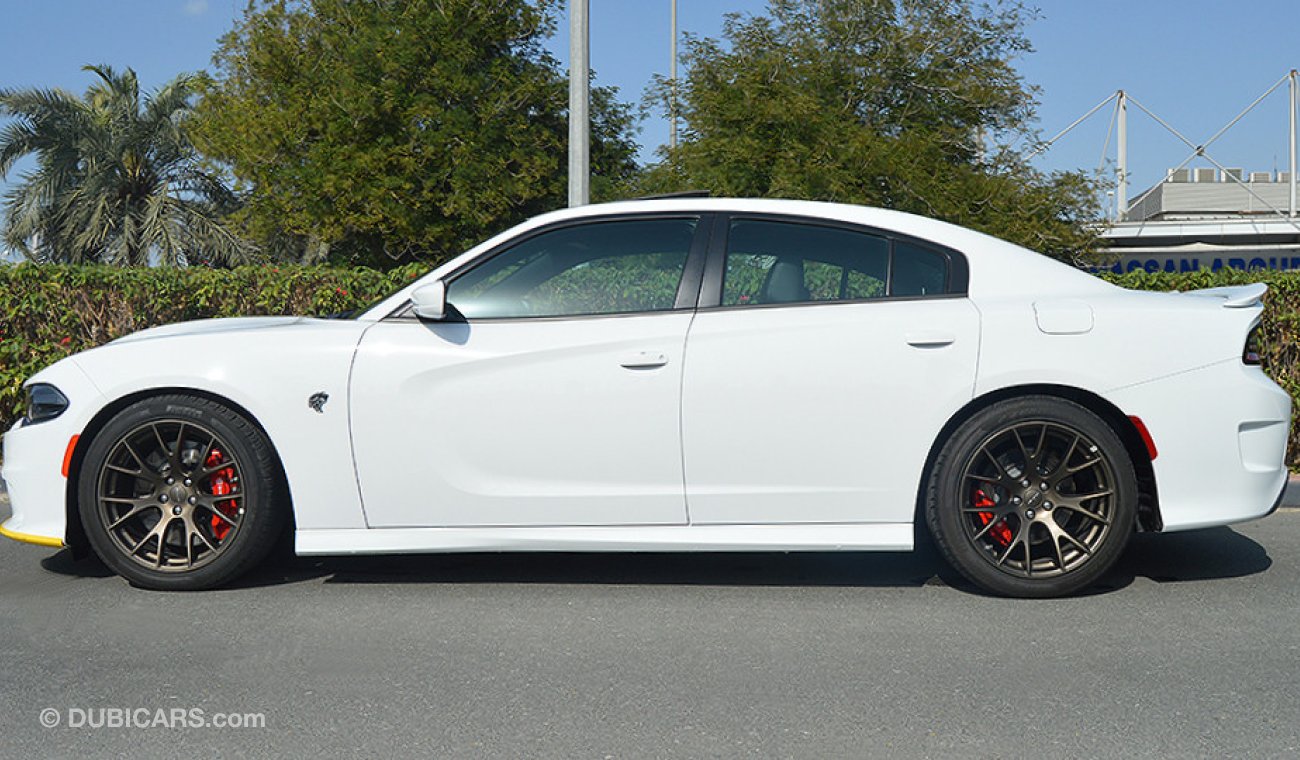 Dodge Charger Hellcat, 6.2L Supercharged HEMI, V8, 0km, GCC Specs with 3 Years or 100K km Warranty