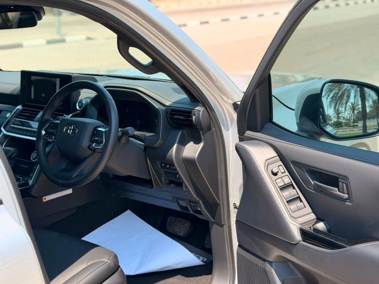 تويوتا لاند كروزر 2025 Model VXR RHD Diesel engine Full Option Very Clean and Perfect Condition
