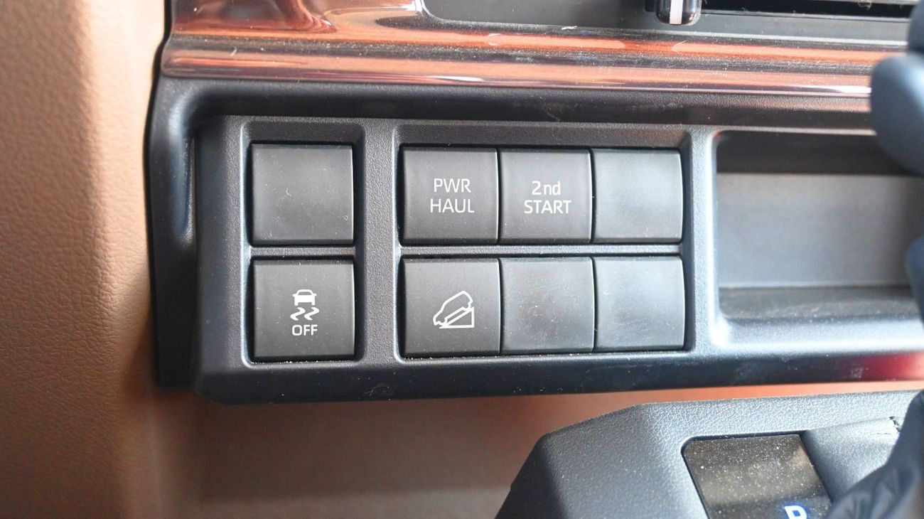 تويوتا لاند كروزر بيك آب Toyota Land Cruiser LC79 2024