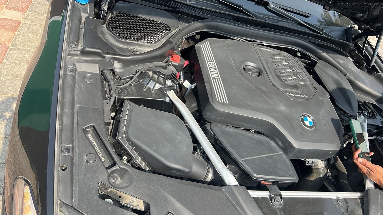 بي أم دبليو 520i M SPORT