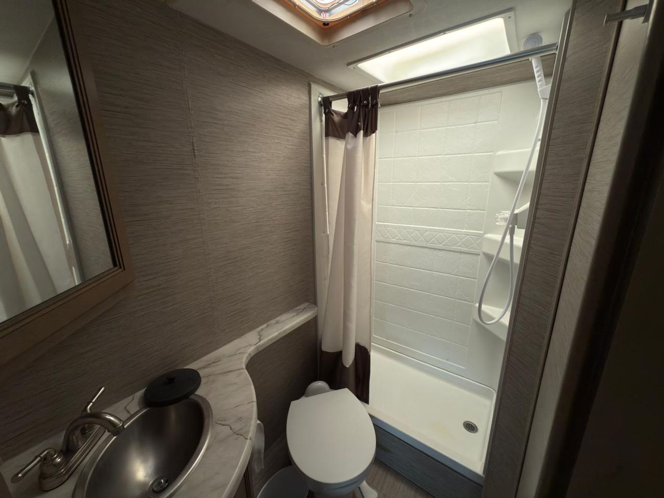 فورد E 350 AMERICAN SPEC