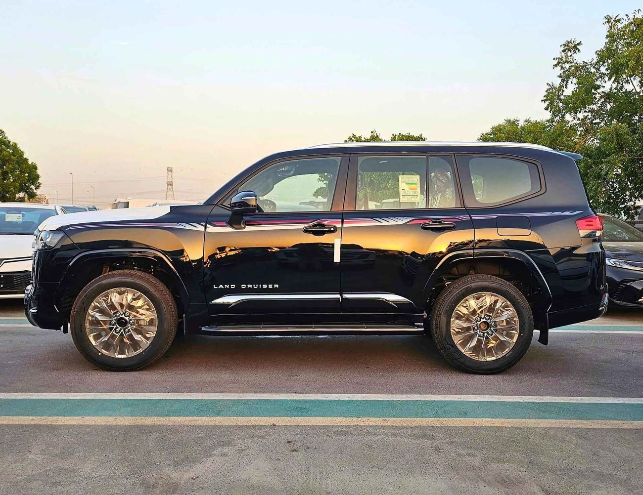 Toyota Land Cruiser GXR TWIN TURBO / 3.5L V6 PETROL / BIG DVD JBL SPKR / SUNROOF (CODE # GXR3HB)