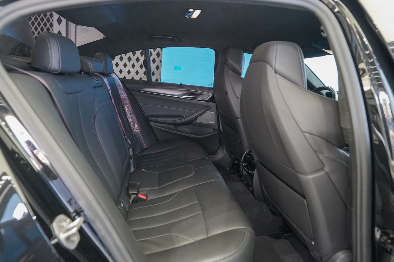 بي أم دبليو M5 COMPETITION PACK