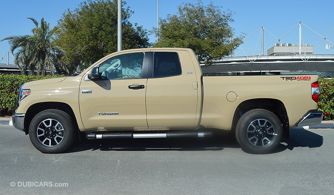 Toyota Tundra 2018 Crewcab TRD Off-Road SR5, 5.7L V8, 0 km