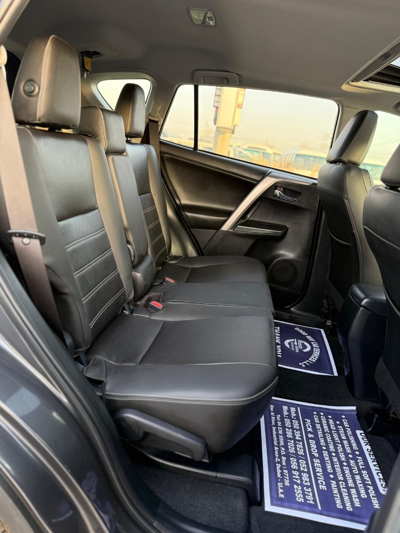 تويوتا راف ٤ XLE sunroof, leather seats Full Option