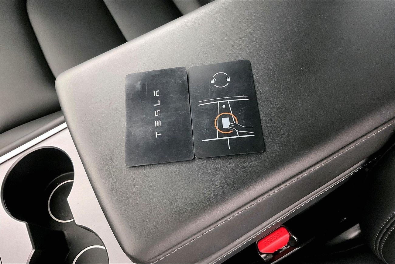 Jeep Grand Cherokee Laredo| 1 year free warranty | Exclusive Eid offer