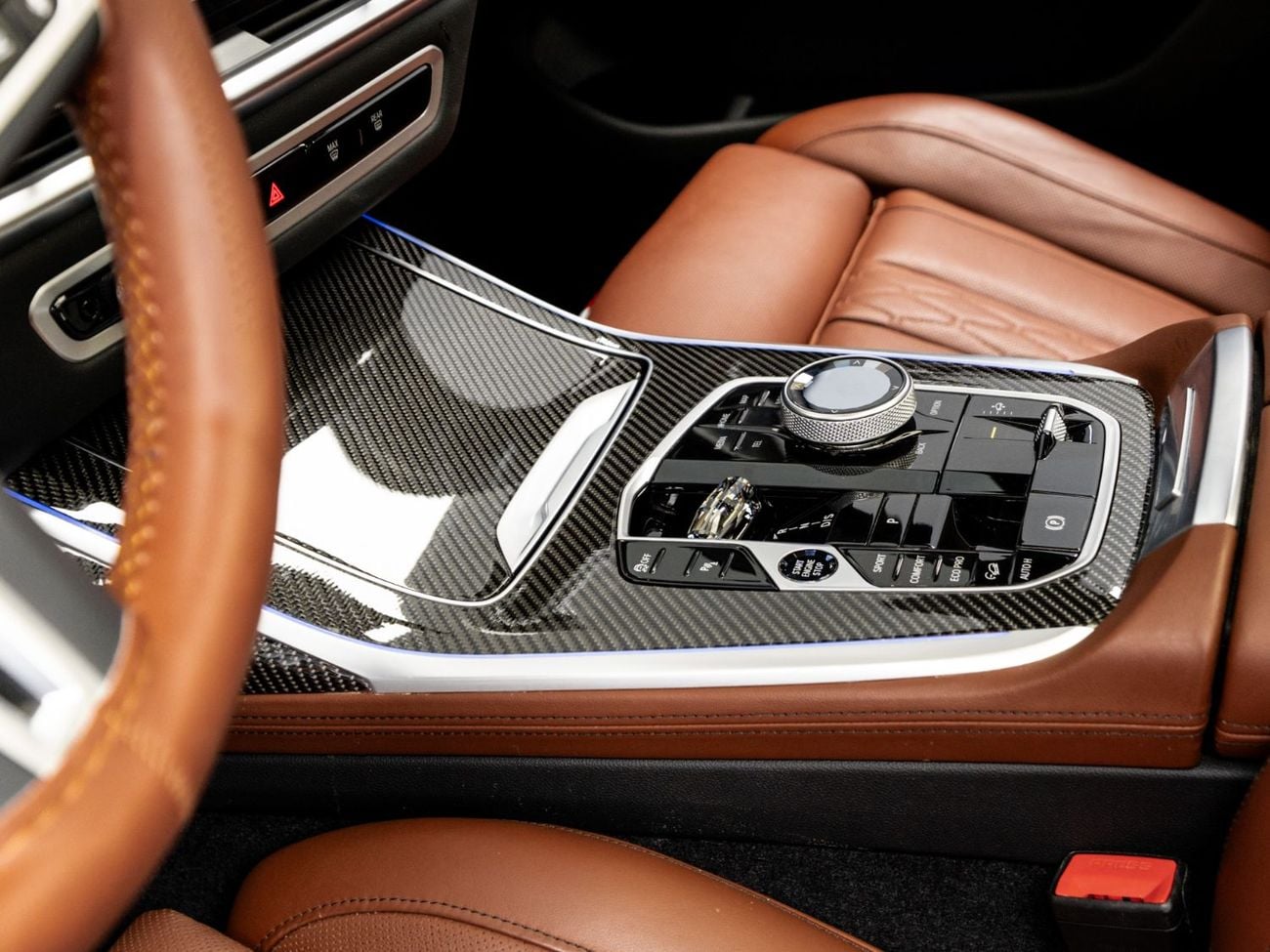 بي أم دبليو X7 M60i XDRIVE 2024 BMW X7 M60i Xdrive, 4.4 TC V8, 4WD, 530bhp, 8 Speed Auto
