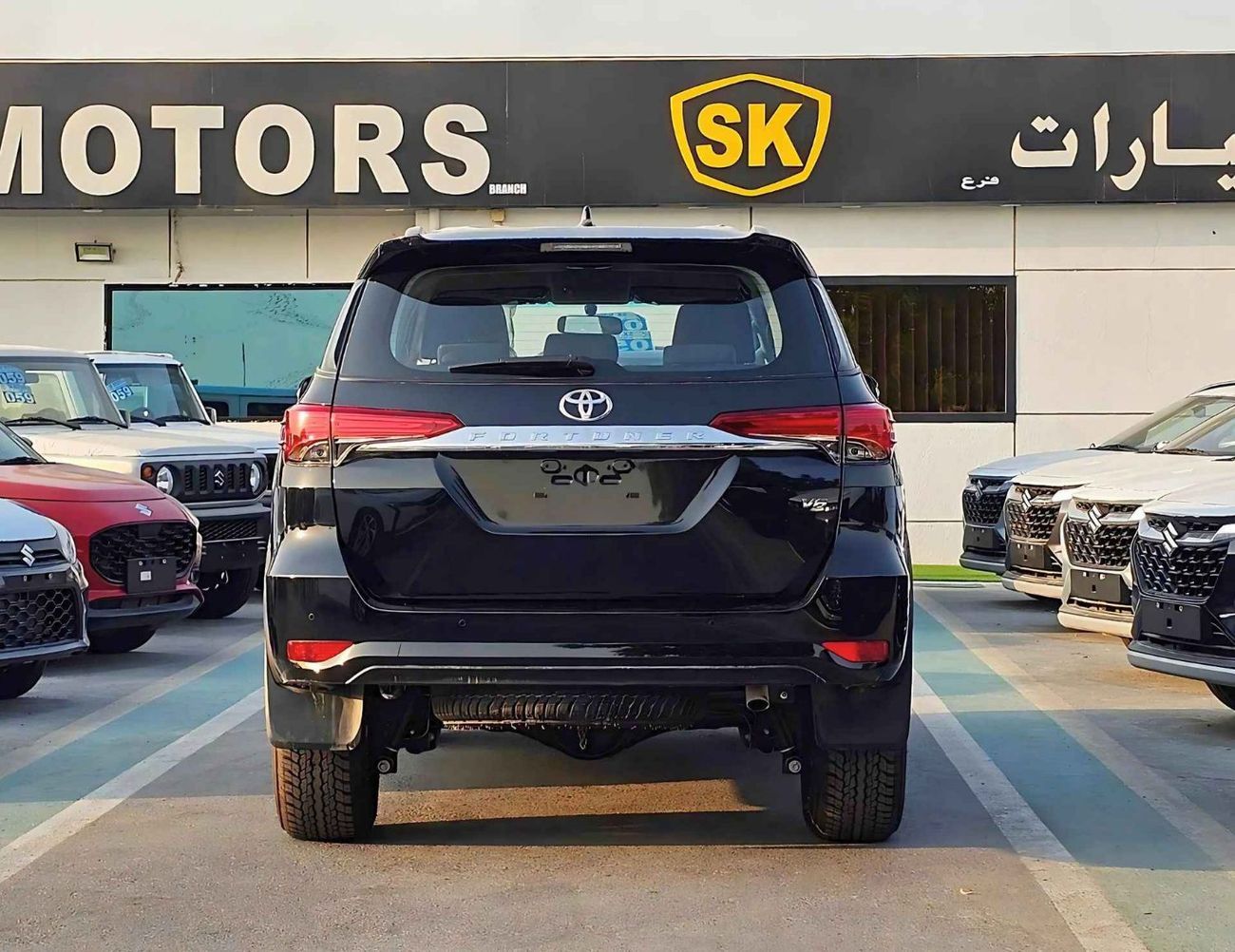 Toyota Fortuner 4.0L V6 PETROL / AUTO AC / DIFF LOCK / DVD CAMERA (CODE # F6S)