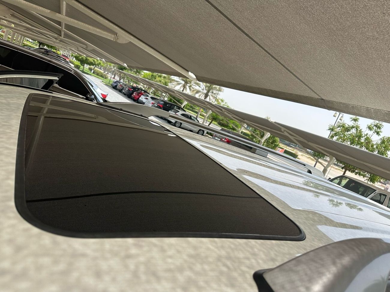 Toyota Land Cruiser VXR 5.7L AWD