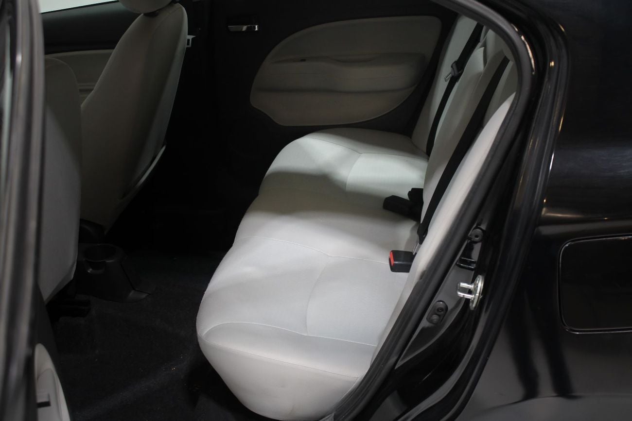 ميتسوبيشي اتراج GLX HIGHLINE 1.2L
