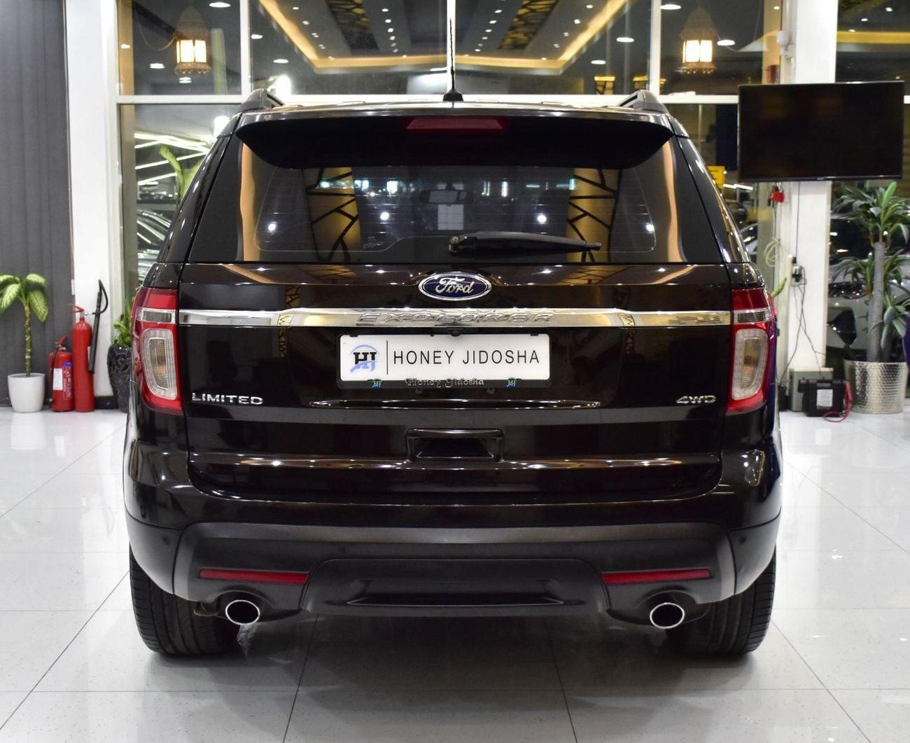 Ford Explorer LIMITED EXCELLENT DEAL for our Ford Explorer Limited 4WD ( 2013 Model ) in Brown Color GCC Specs