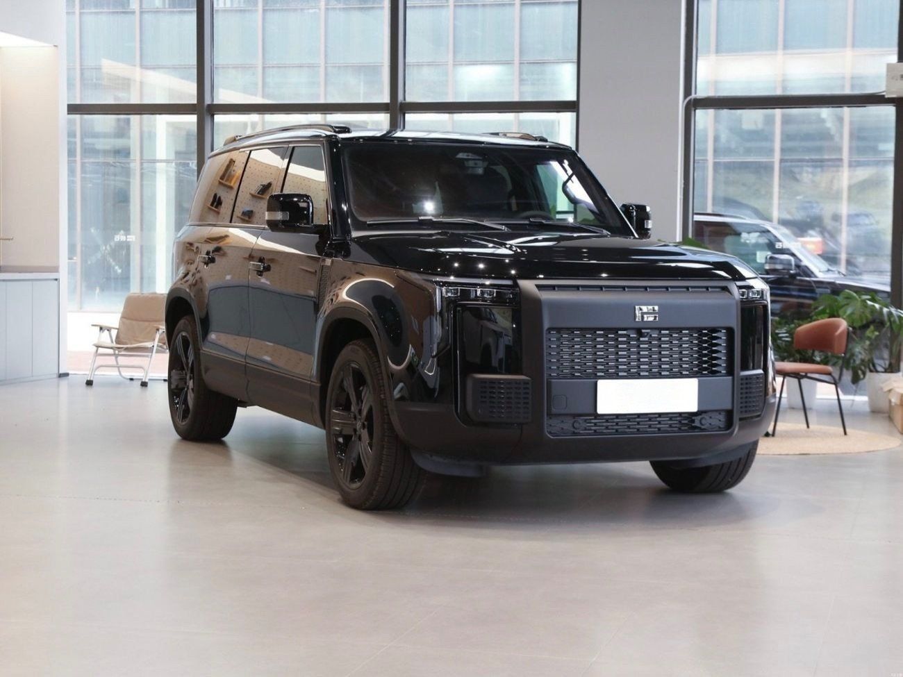 ROX 01 ROX01 2025 – Long Range, 6-Seater VIP Edition with kitchen