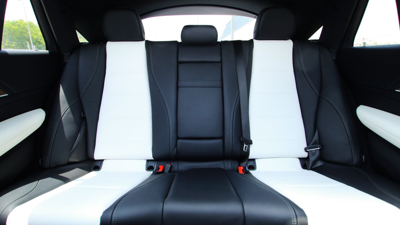 Mercedes Benz GLE450 4MATIC Coupe AMG with Burmester Sound System & Head Up Display