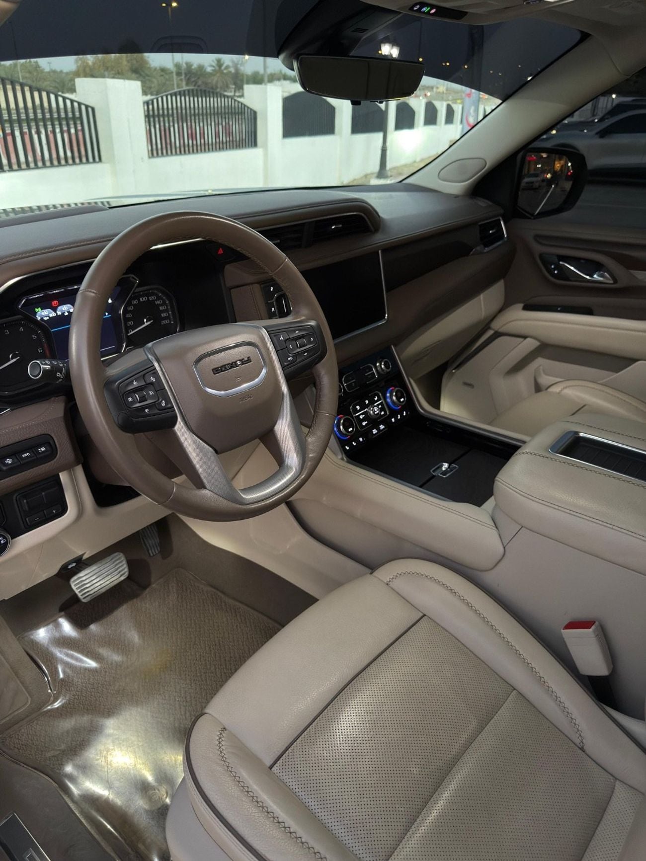 GMC Yukon DENALI
