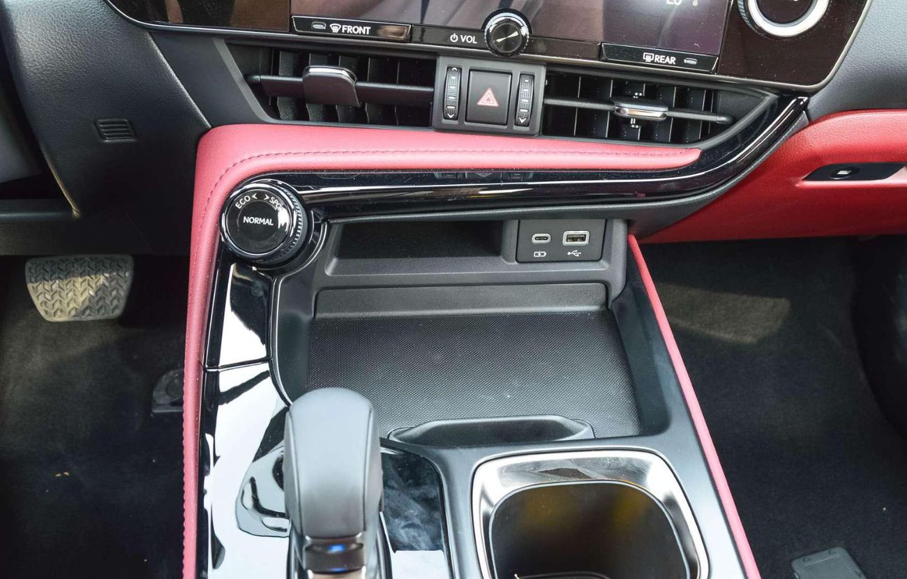 لكزس NX350 LEXUS NX350 2.4L AWD SUV 2025