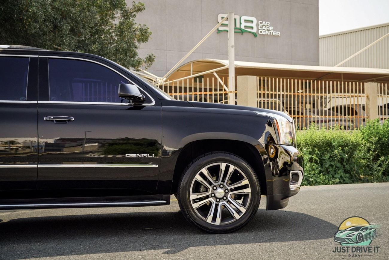 GMC Yukon Denali 6.2L (8 Seater)