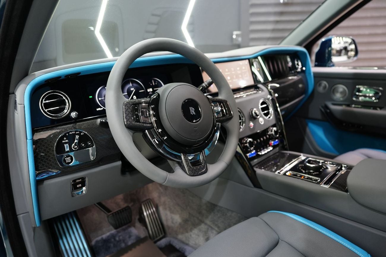 Rolls-Royce Cullinan Black Badge, Series II, BRAND NEW, Executive Seat w/ Entertainment, Bespoke Audio, Dealer Warr + Ser