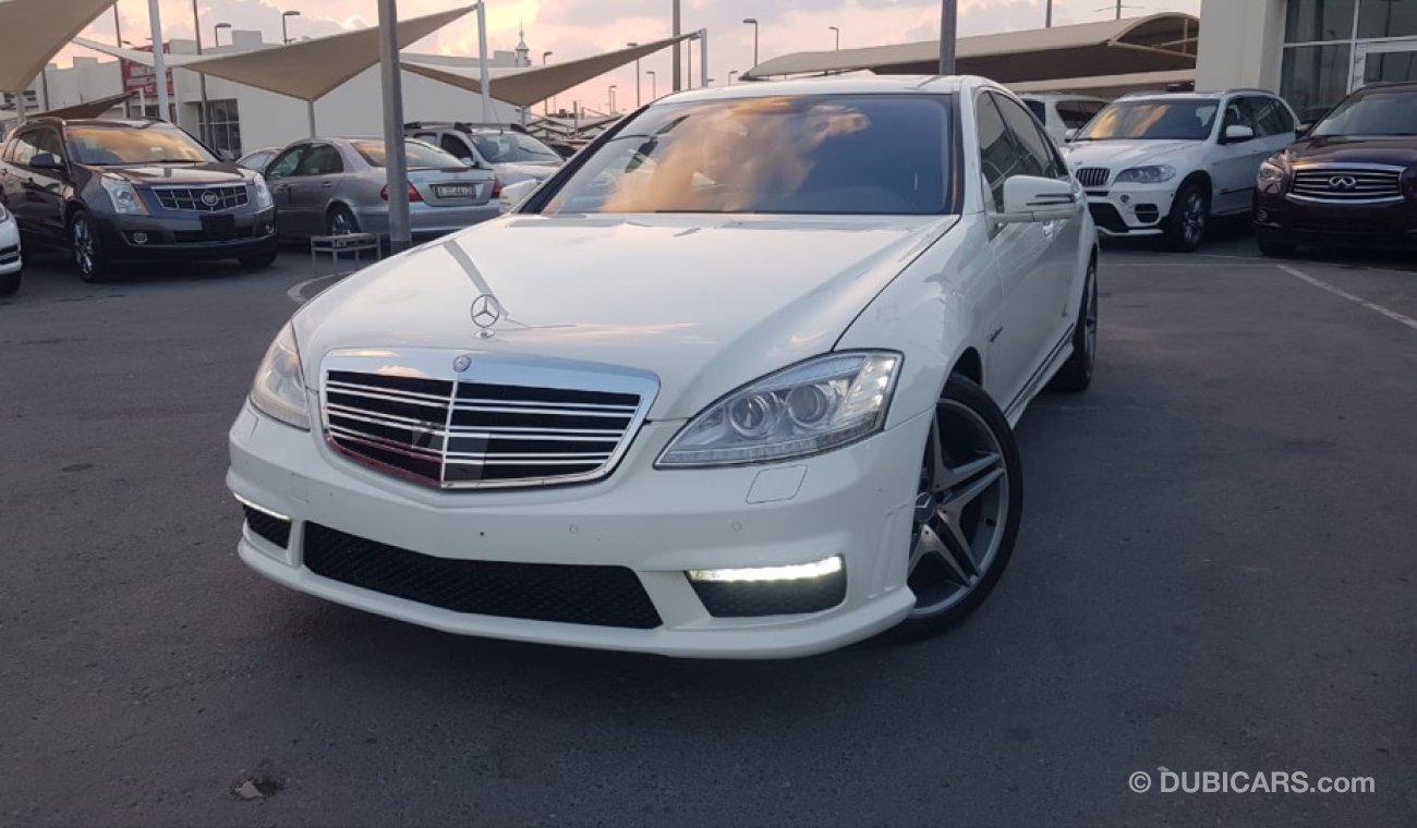 مرسيدس بنز S 500 موديل 2009 محول 2012 كت 63AMG فل مواصفات كراسي جلد ومثبت سرعه وتحكم كهربي كامل ونظام صوت ممتاز ونيت