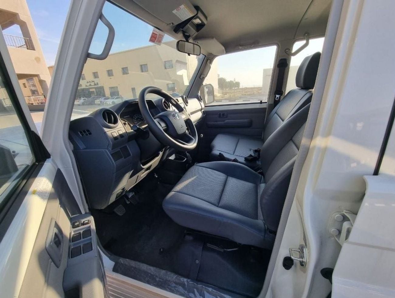 تويوتا لاند كروزر بيك آب 6 CYLINDERS MANUAL