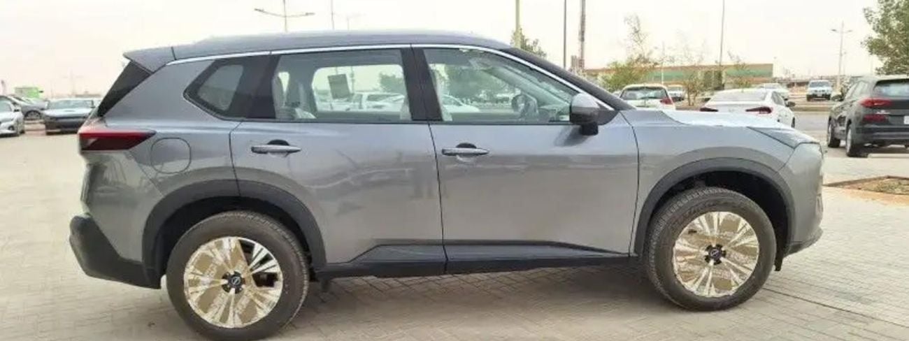 Nissan XTrail 2500 cc 4 cylinder gasoline engine Automatic