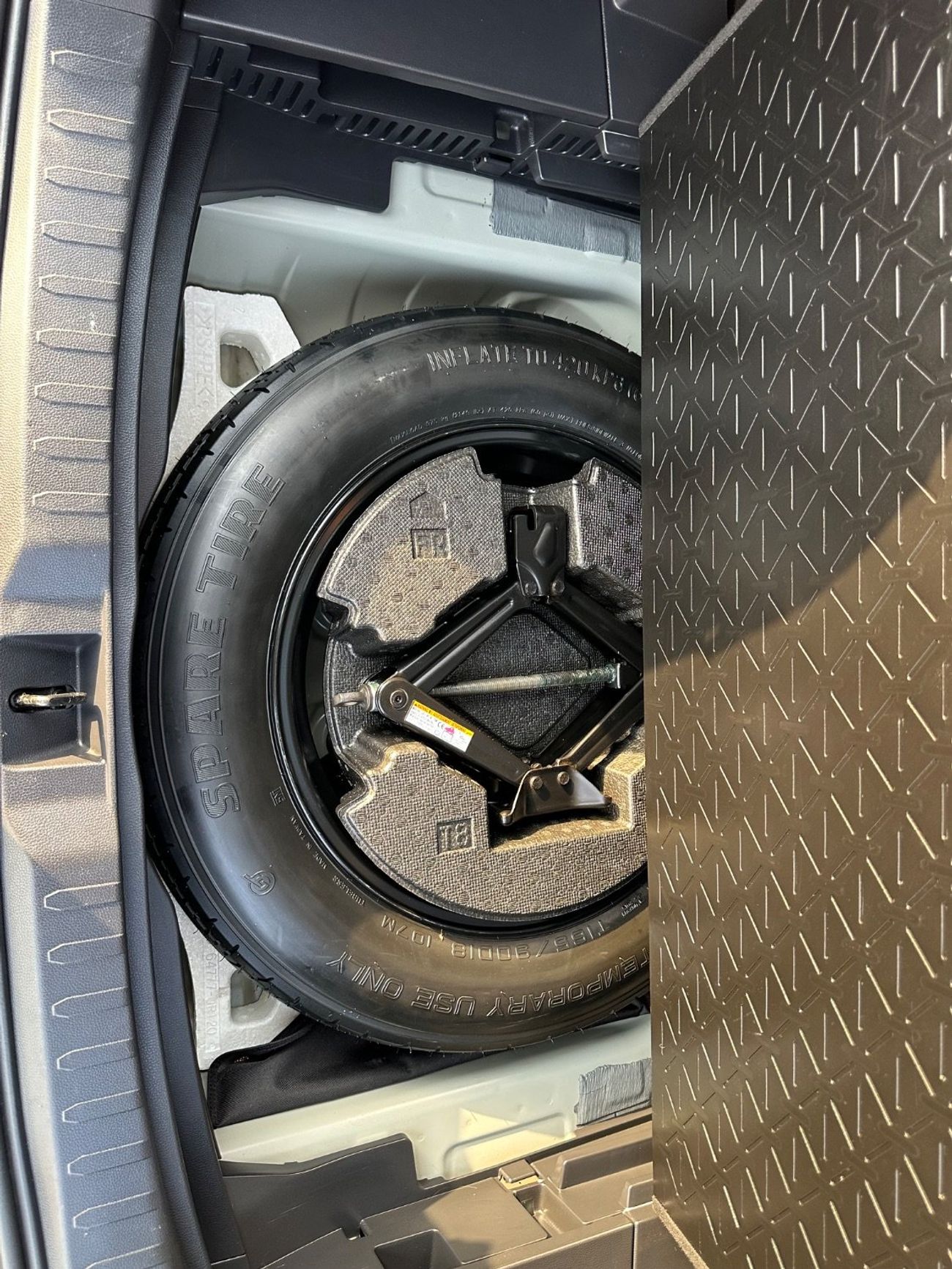 Toyota RAV4 Adventure 2.5L 4WD